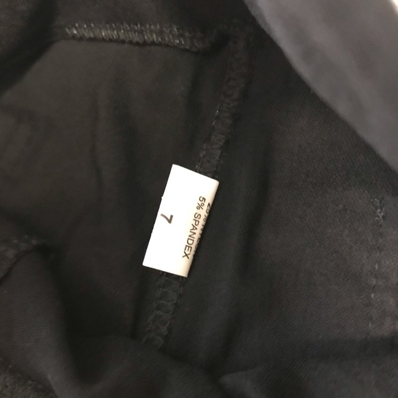 NEW Black Slant Lace Stretchy Capri Pants - Picture 5 of 8